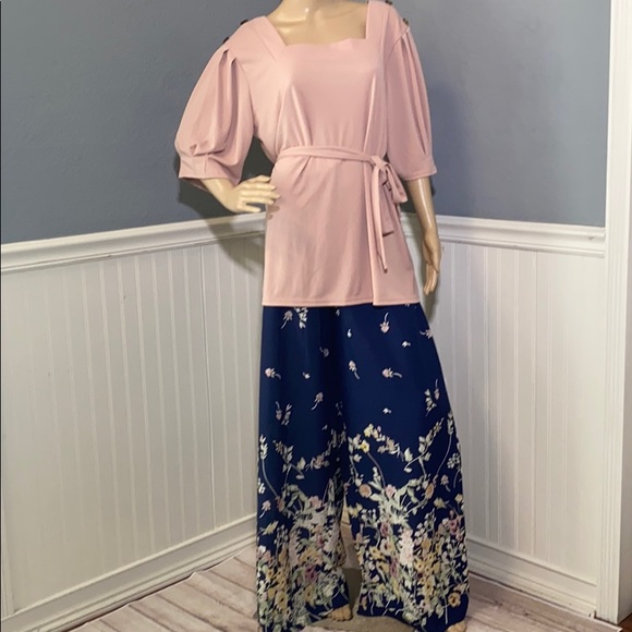 susanne betro Tops - Adorable Outfit size 1X blouse and Pants